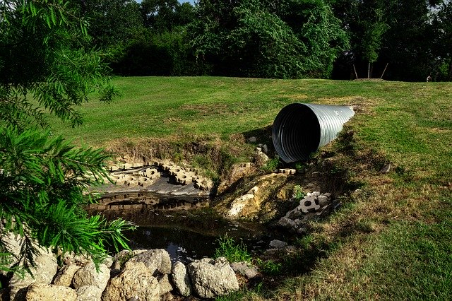 sewage-pipe-polluted-water-3465090_640